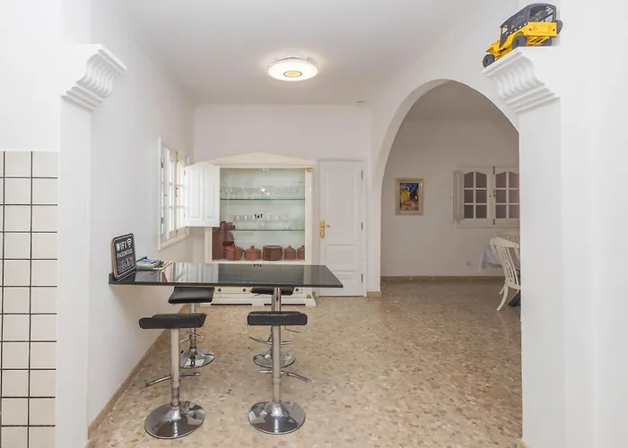 4br El Romero-private Pool, Barbecue & Chill Arucas