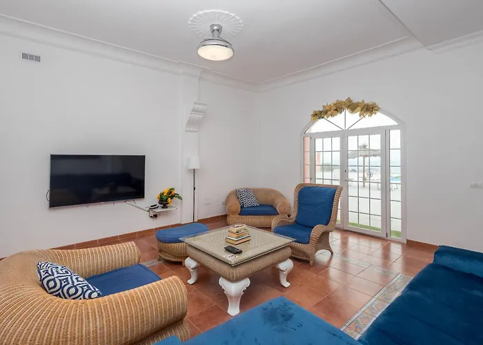 4br El Romero-private Pool, Barbecue & Chill Arucas