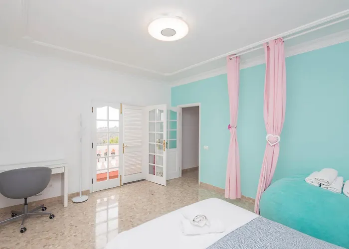 4br El Romero-private Pool, Barbecue & Chill